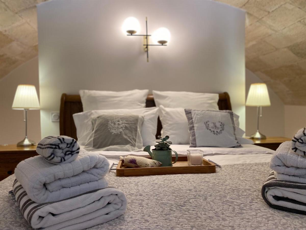 Appartement Avec Piscine Privee Dans Residence Pour 6 Personnes Uzes Exterior photo
