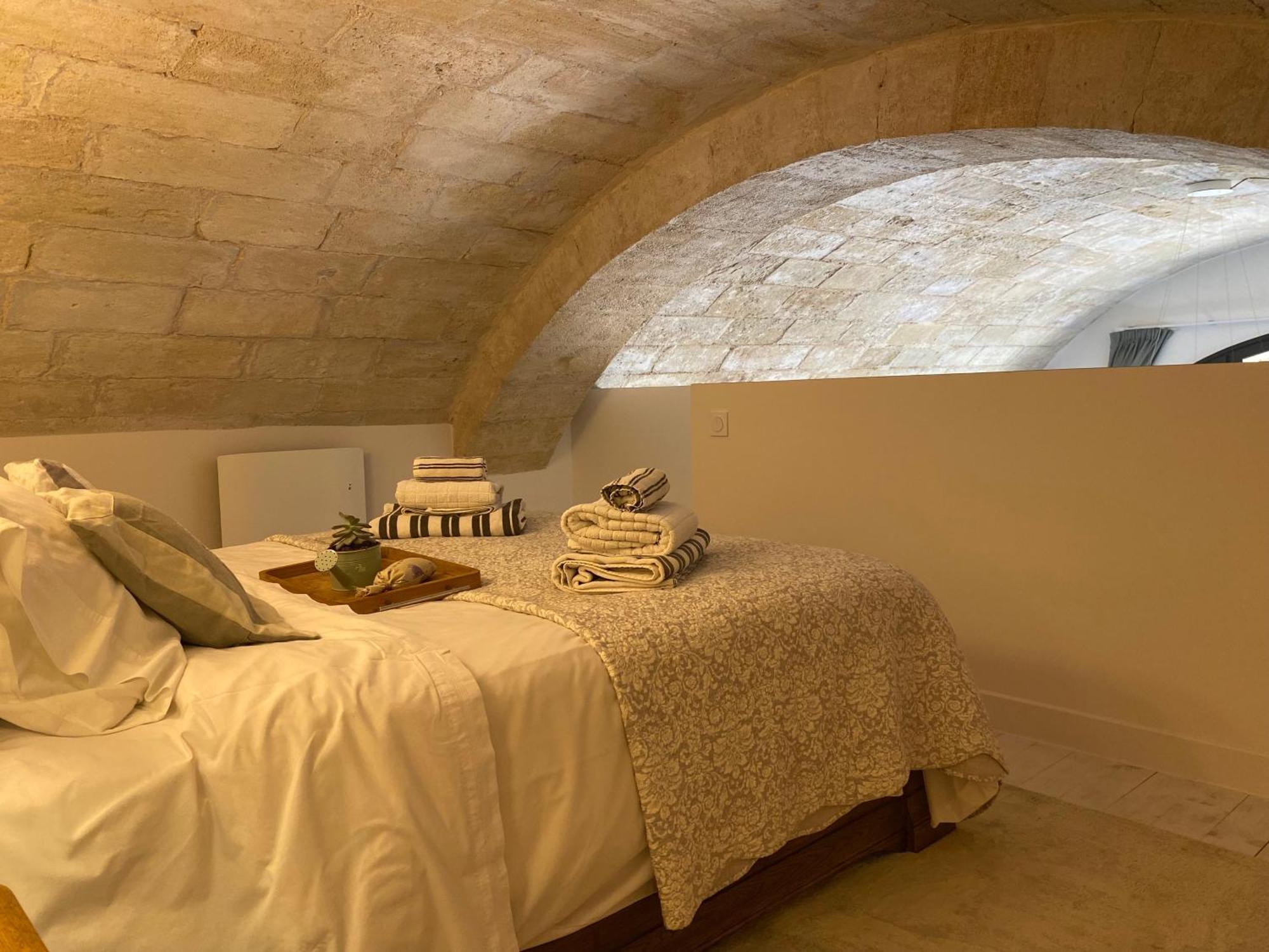 Appartement Avec Piscine Privee Dans Residence Pour 6 Personnes Uzes Exterior photo