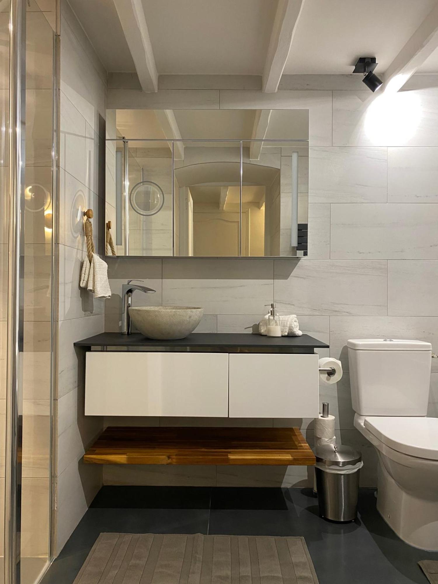 Appartement Avec Piscine Privee Dans Residence Pour 6 Personnes Uzes Exterior photo