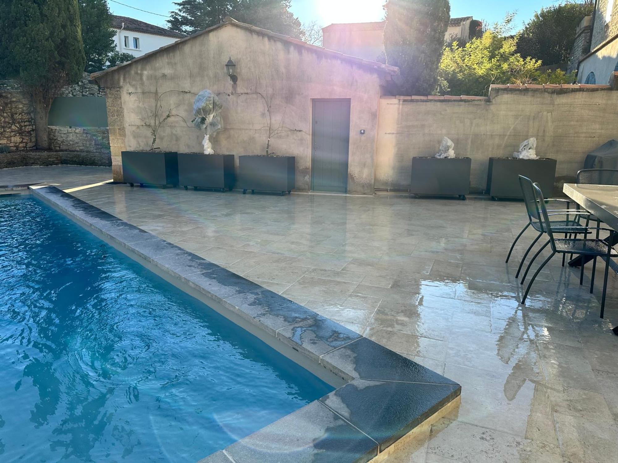 Appartement Avec Piscine Privee Dans Residence Pour 6 Personnes Uzes Exterior photo
